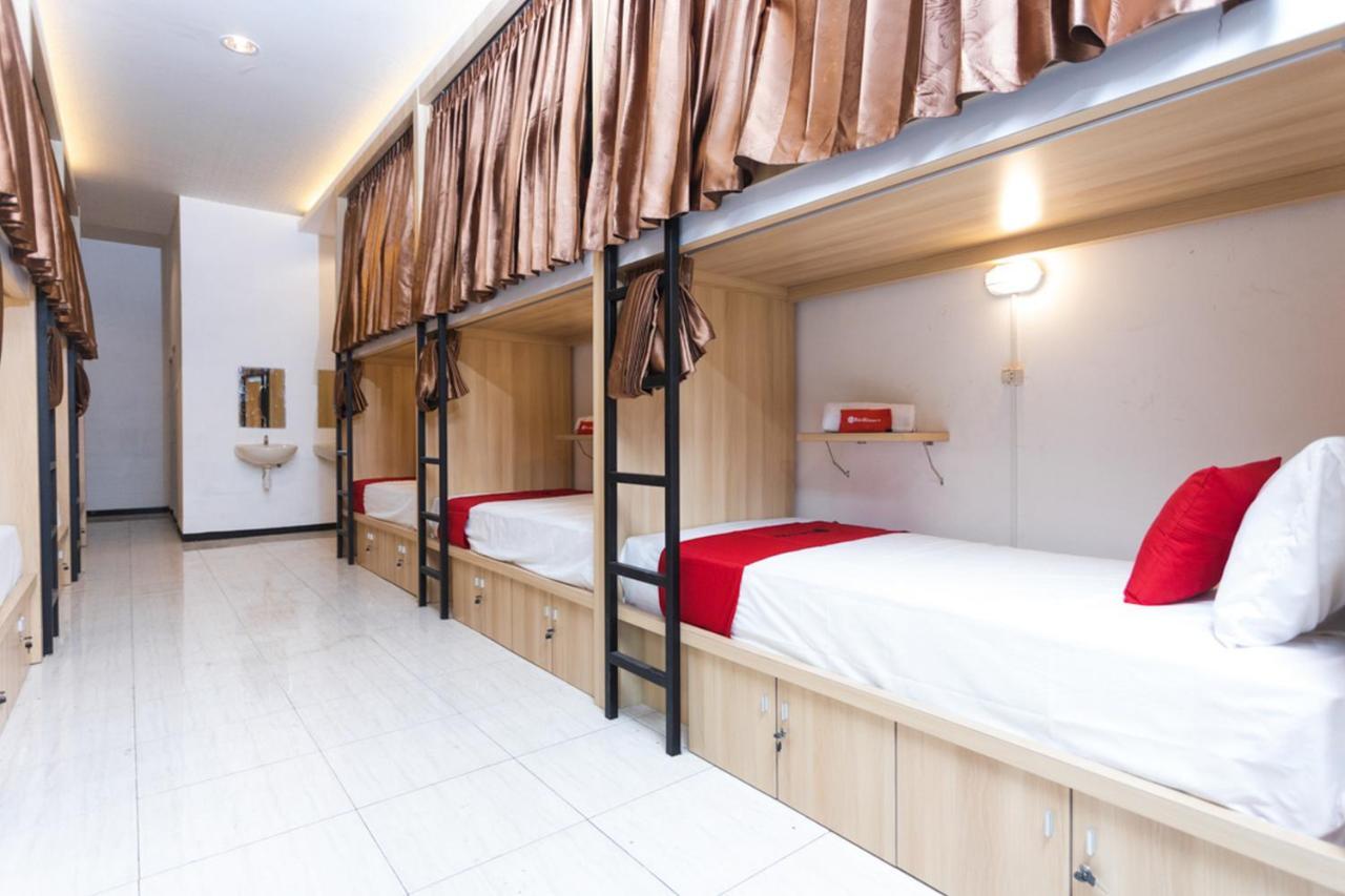 Reddoorz Hostel @ Malang City Center 2 Экстерьер фото