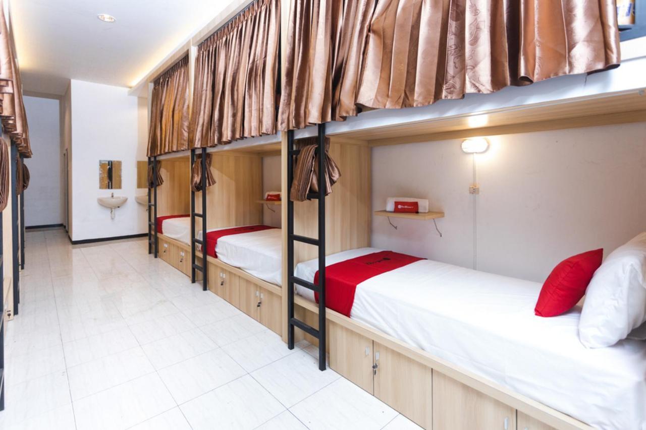 Reddoorz Hostel @ Malang City Center 2 Экстерьер фото