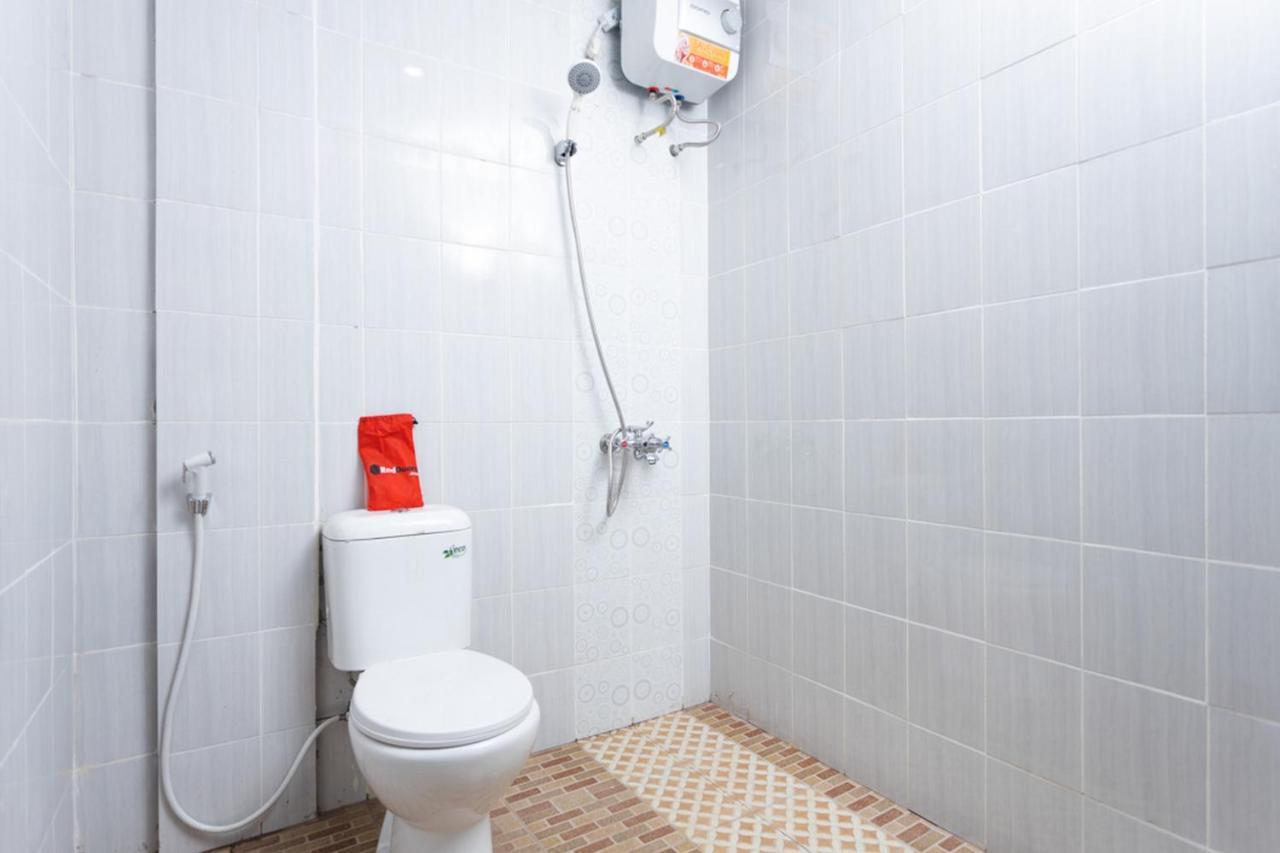 Reddoorz Hostel @ Malang City Center 2 Экстерьер фото